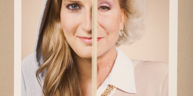 Longevity langlebigkeit. Junge Frau neben alter Frau