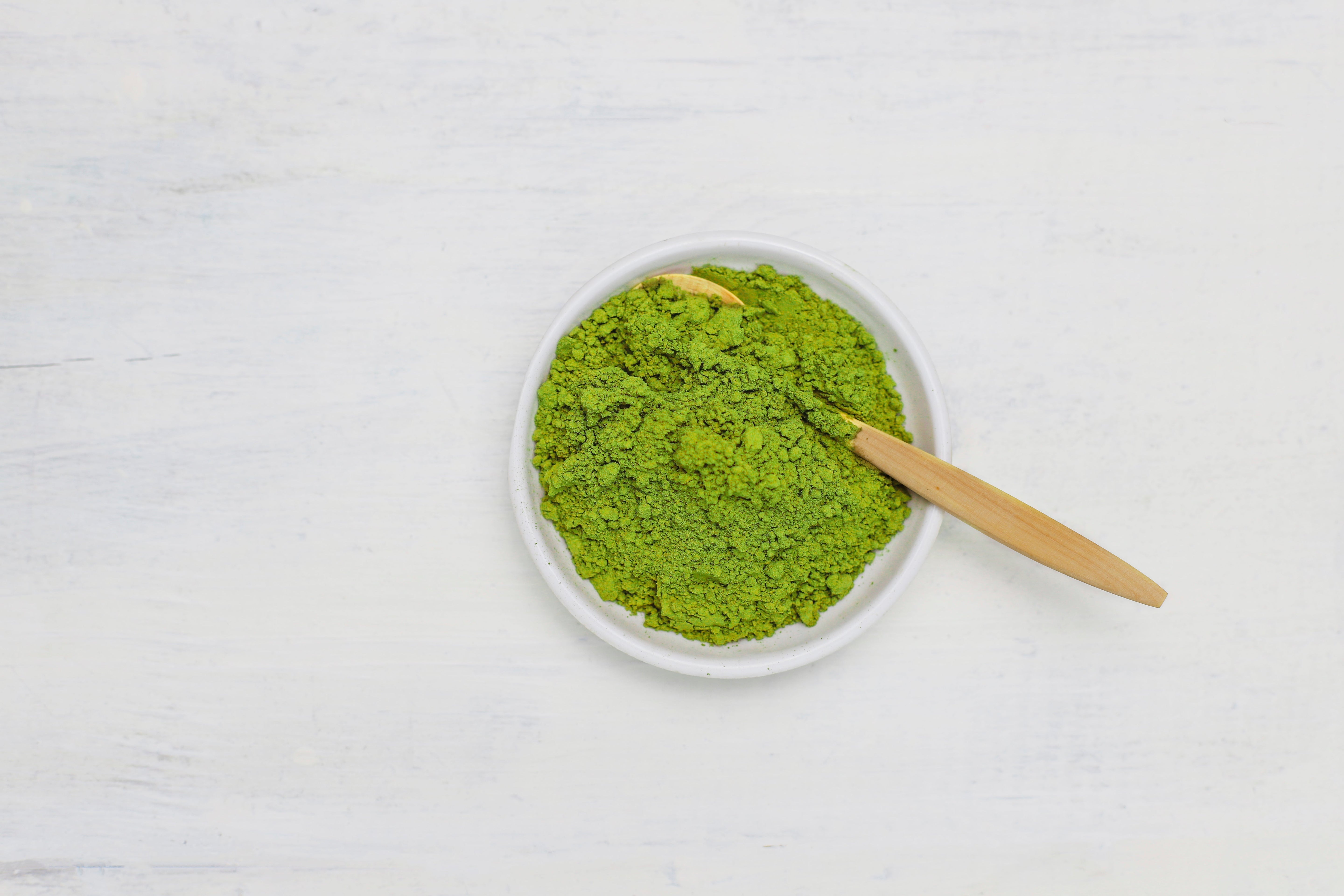 Bitterstoffe in Lebensmitteln - Die Kraft des Bitteren: Wie Bitterstoffe Verdauung und Gesundheit fördern 🥬