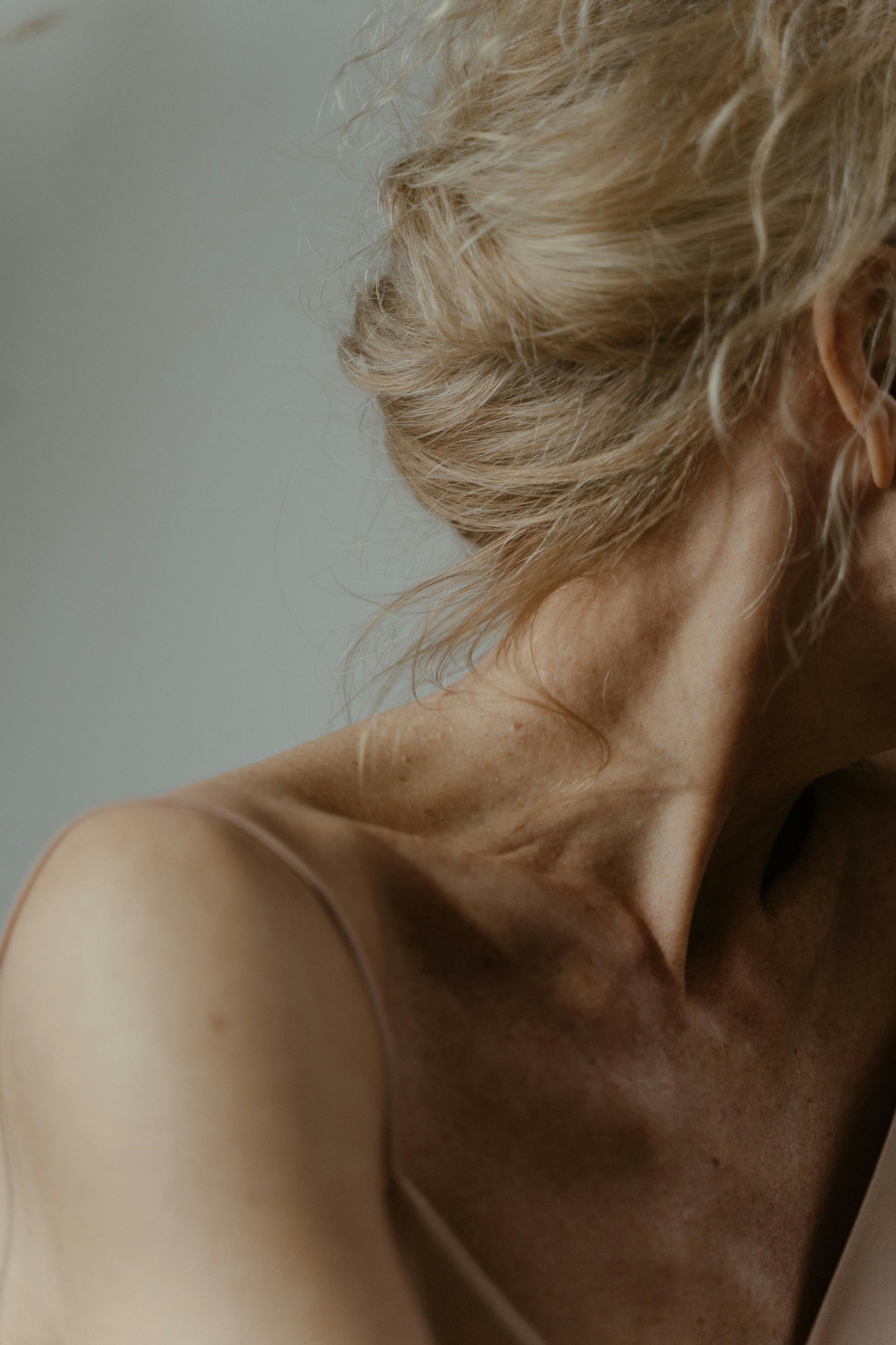 Vitamine für Haut, Haare und Nägel: Wie Neem dein natürliches Schönheitspotenzial unterstützt 🌿