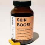 Reeleef Glass Skin Boost mit Neem Kapseln vor dem Glaß. Neem Pulver in Neem Kapseln für Schönheit von innen und Hautpflege von innen